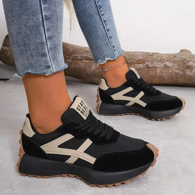 Sportlicher Freizeitsneaker | Profilsohle | Kontrast-Design