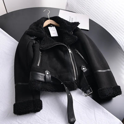 50% Rabatt | Ottilie™ | Damenmantel aus Wildleder mit Fleecefutter und Taillengürtel