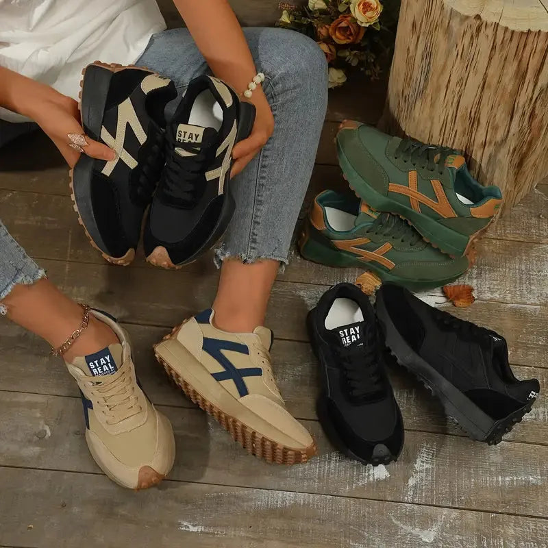 Sportlicher Freizeitsneaker | Profilsohle | Kontrast-Design