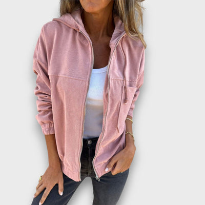 Danna – Cordjacke mit Kapuze und Retro-Charme