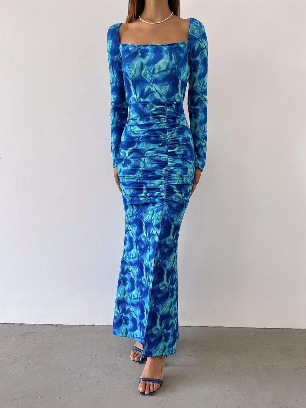 Cynthia | Unkompliziertes und trendiges Winterkleid