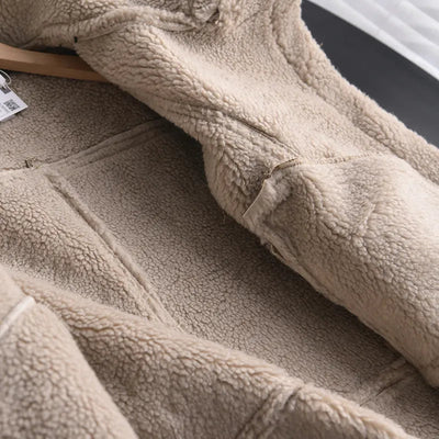 50% Rabatt | Ottilie™ | Damenmantel aus Wildleder mit Fleecefutter und Taillengürtel