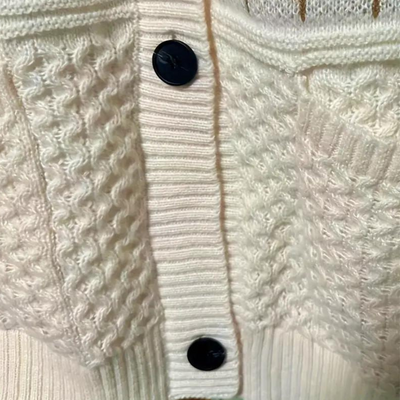 Marilyn - Stylische Strickweste für Frauen