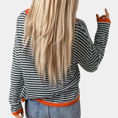 Eleganter gestreifter Damenpullover für zeitlosen Stil
