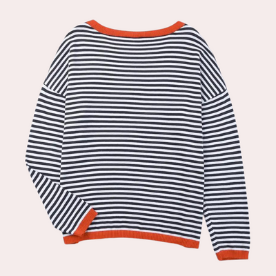 Eleganter gestreifter Damenpullover für zeitlosen Stil