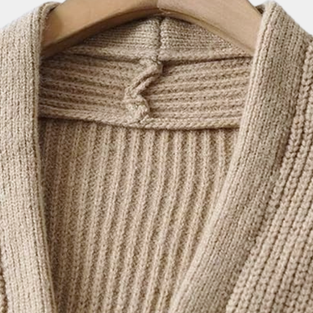 Lotti - Anspruchsvolle Damen Strickjacke mit elegantem Gürtel