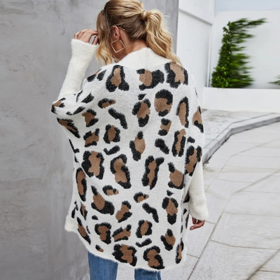 ORINTHIA - Trendige Damen Strickjacke mit Leopardenmuster