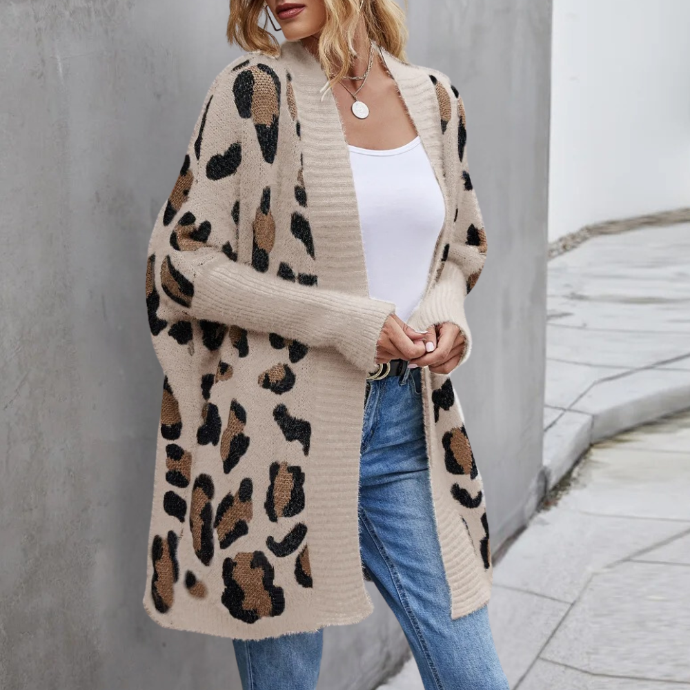 ORINTHIA - Trendige Damen Strickjacke mit Leopardenmuster