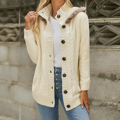 NAYLANI - Stylische Damenweste mit Kapuze für einen schicken Look