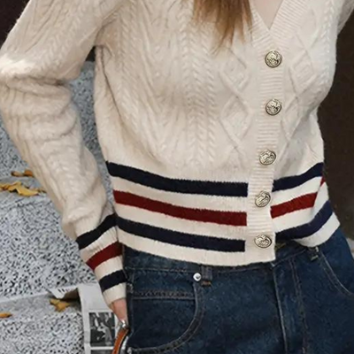 LUA - Stilvolle Damenstrickjacke für einen eleganten Look