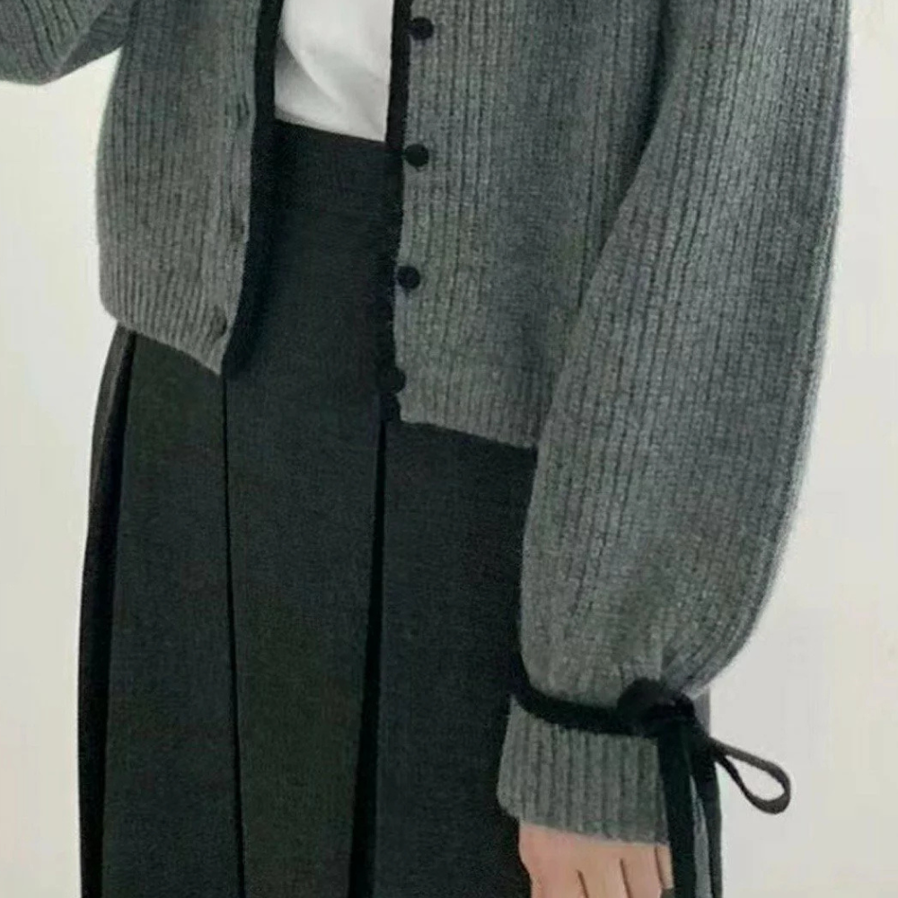Retro-inspirierte Strickjacke für Frauen in modischer Lavendelfarbe