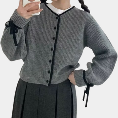 Retro-inspirierte Strickjacke für Frauen in modischer Lavendelfarbe