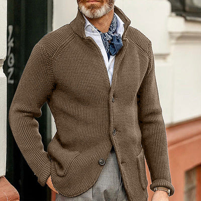 Aurora | Maßgeschneiderte und elegante Winter-Strickjacke