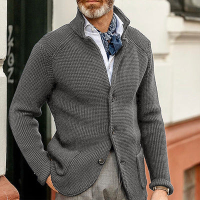 Aurora | Maßgeschneiderte und elegante Winter-Strickjacke