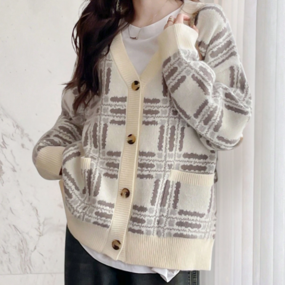 Elegante Winterstrickjacke für Damen - NATALIE Kollektion