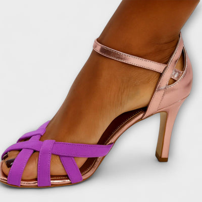 Philena – Riemchensandalen mit goldenem Akzent