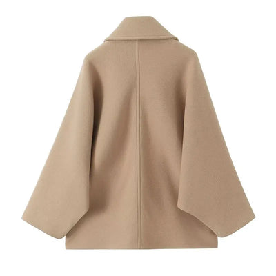 April | Zeitlose und stilvolle Winterjacke