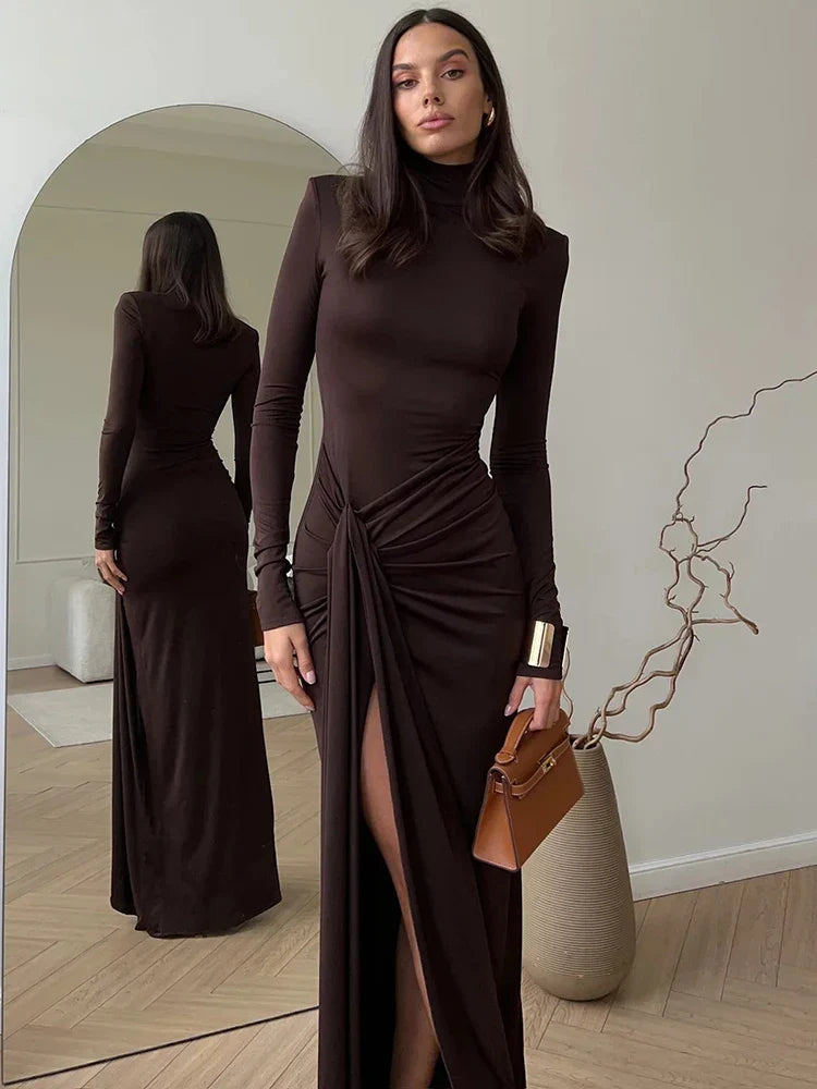 Lotte™ – Sexy, figurbetontes Rollkragenkleid mit hohem Schlitz