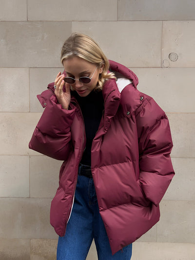 PufferLux™ | Oversized Damen Pufferjacke Schwarz mit Kapuze | Isoliert & Modisch