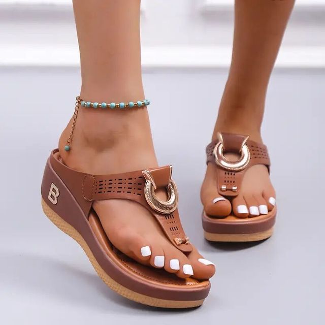 Juliette | Schicke und entspannte Wintersandalen