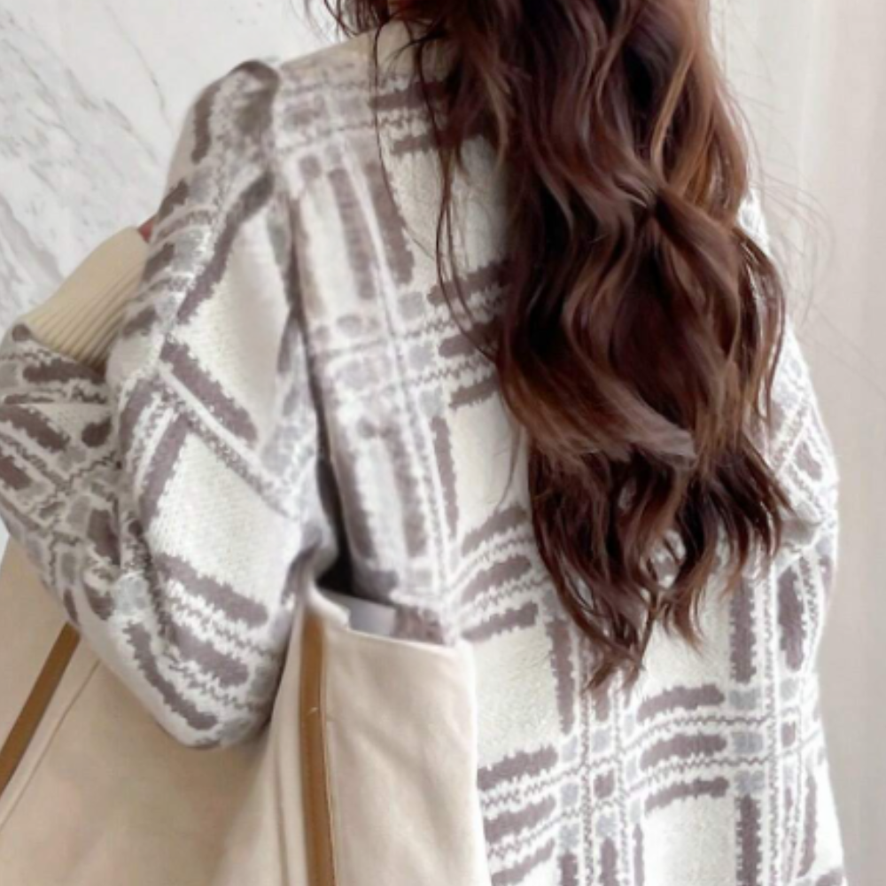 Elegante Winterstrickjacke für Damen - NATALIE Kollektion